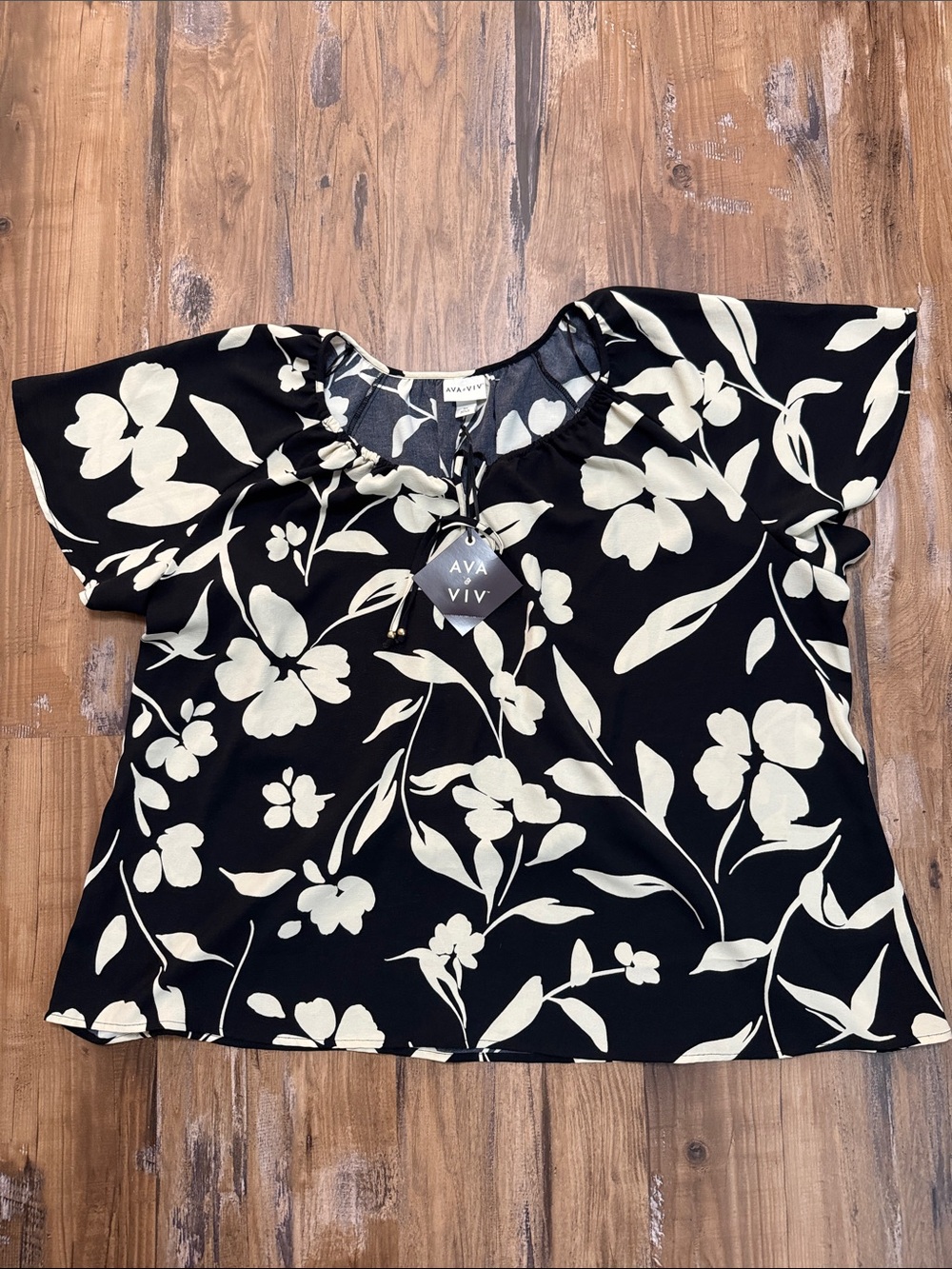 Ava & Viv Black Floral Short Sleeve Tie-Neck Blouse